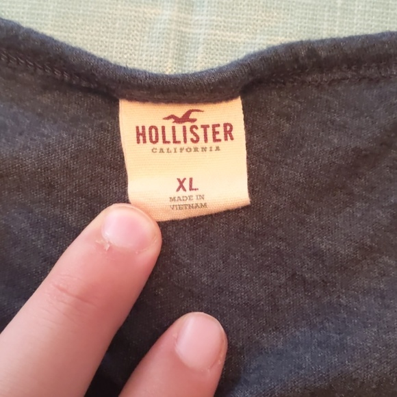 Hollister Floral Tank Size XL - Picture 3 of 3